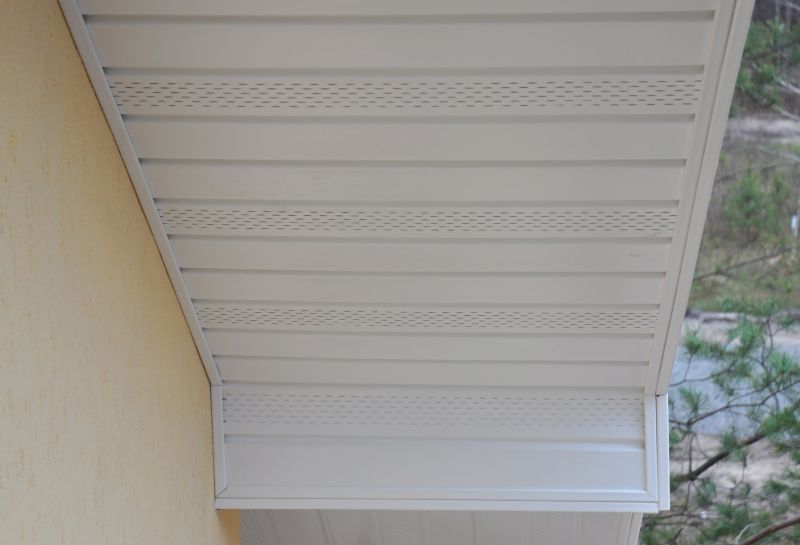 Eaves Installation in Conroe, TX